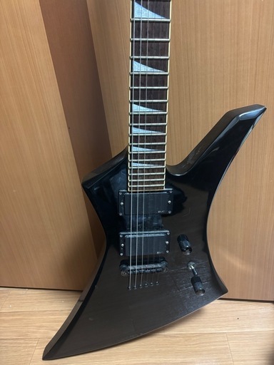 決まりました！Jackson  stars 黒　EMG 専用ケース付き