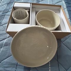 新品　未使用　食器　3点箱付きの画像