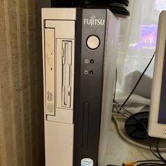 デスクトップPC一式とスキャン付きプリンターの画像