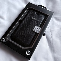 AUDI 公式ライセンス商品 iPhoneSE2/SE3 手帳型ケース Audi ブラックの画像