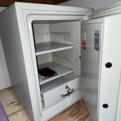 EIKO マグロック式耐火金庫(マグネット式)