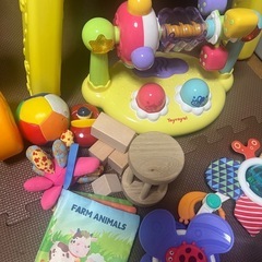 赤ちゃんおもちゃセットの画像