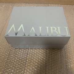 値下げしました！WIGの箱の写真追加しました！MALIBU WIGの画像