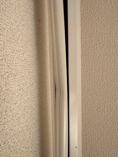 プロジェクタースクリーン