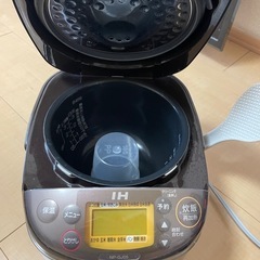 象印　炊飯器の画像