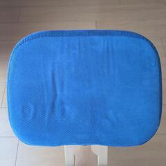 プロポーションチェア ブルーの画像