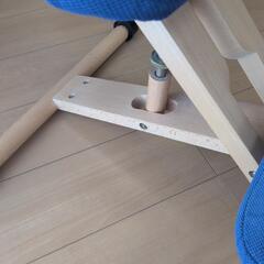 プロポーションチェア ブルーの画像