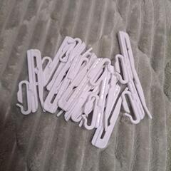 カーテンフックの画像