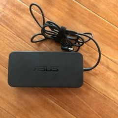 ASUS ACアダプター A15-120P1Aの画像