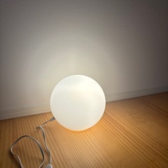 ニトリ　ボールランプ💡の画像