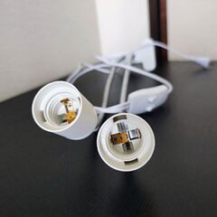 スイッチ付き E26/E27 デスク用電球ソケットの画像