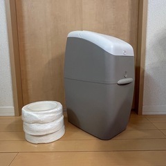 【引き取り先決定】aprica ベビーおむつ処理ポット　付　の画像