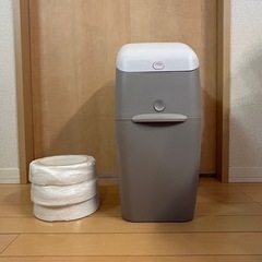 【引き取り先決定】aprica ベビーおむつ処理ポット　付　の画像