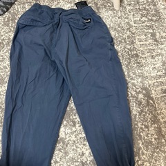 ZARA ネイビー　パンツ　夏の画像
