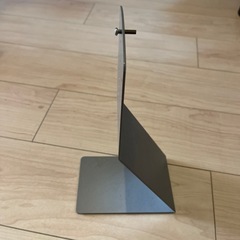 ニトリ　時計スタンドの画像