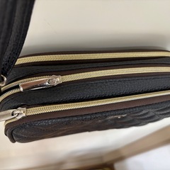 ショルダーバッグ　黒　レディースの画像