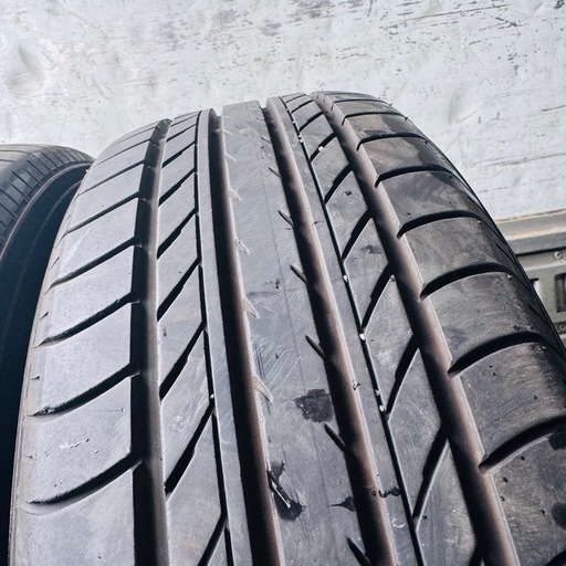 バリ山　YOKOHAMA ヨコハマ　BluEarth E70 225/60R17 夏タイヤ　2019年製　17インチ