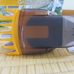 新品同様 : 京セラ(Kyocera) ・リョービ(RYOBI) バリカン AB-1120 の画像
