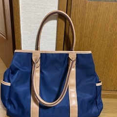 軽いハンドバッグ決まりました。多数の問い合わせありがとうございま...