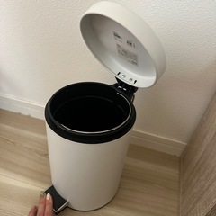04291330　IKEA ゴミ箱の画像