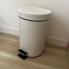 04291330　IKEA ゴミ箱
