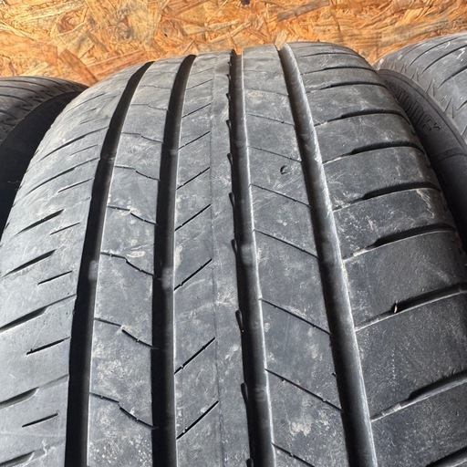 バリ山　BRIDGESTONE ブリヂストン　ブリジストン　REGNO GR001 225/45R18 夏タイヤ　2018年製　18イ