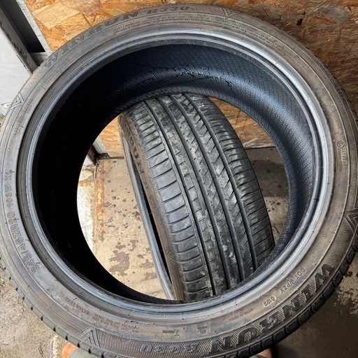 バリ山　WINRUN R330 245/45R20 夏タイヤ　2022年製　20インチ　2本