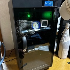 ダイヤル式湿度調節　除湿庫50L