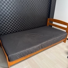 【値下げ】マットレス　シングルベッド用　カバー付き