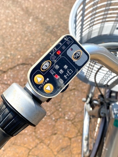 電動自転車　バッテリー2個付き　充電器