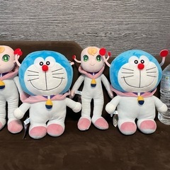 ドラえもんぬいぐるみ差し上げます。