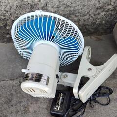 車シガーライター電源用小型扇風機　カーファン　動きますの画像