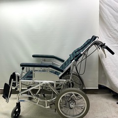 介護用車椅子の画像