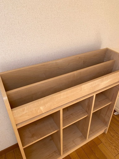 ベルメゾンの絵本棚