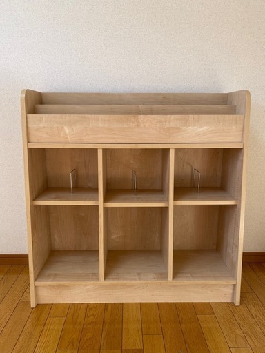 ベルメゾンの絵本棚