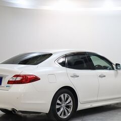 セダンがいい❗❗❗燃費も少しはいい🚙日産 フーガ　ハイブリッド 　ＦＵＧＡ　ＨＹＢＲＩＤの画像