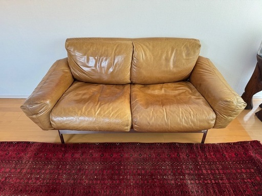 値下げしました！定価31万円　　HALO メタルソファ　本革　レア