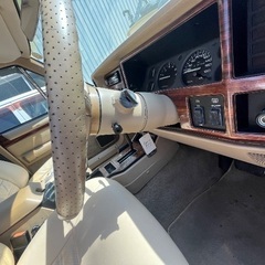 クライスラーJeep 正規輸入自動車 チェロキー4WDベージュレザーシートの画像