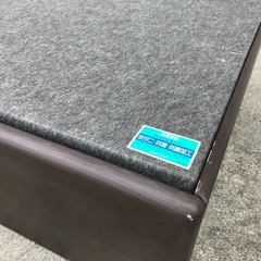 ベッドフレームの画像