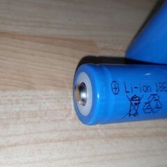 18650 電池　2個の画像