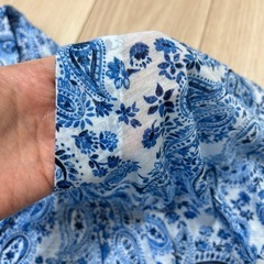 トップス　華やか　リゾートの画像