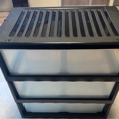 無料　衣装ケース　5/1に新横浜駅徒歩15分圏内マンション裏にて受け渡し予定ですの画像