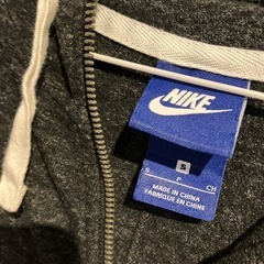ほぼ未使用 極美品 ナイキ Nike フルジップパーカー 濃グレーの画像