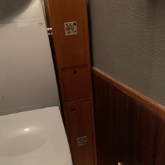 トイレットペーパー入れ　ブラウンの画像