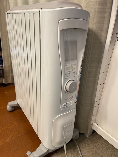 デロンギオイルヒーターRHJ75V0915-GY (りんご) 竹橋の季節