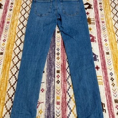 UNIQLO JEANS  スキニー　58.5センチの画像