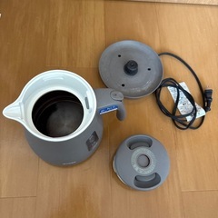 電気ケトルの画像