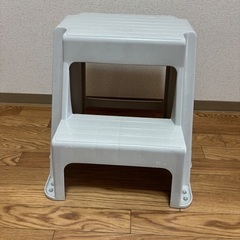 中古　プラ踏み台　コーナンの画像