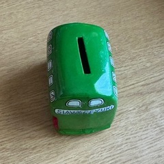貯金箱の画像