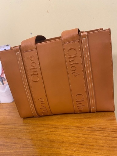 クロエ　Chloe woodyトート　ミディアム